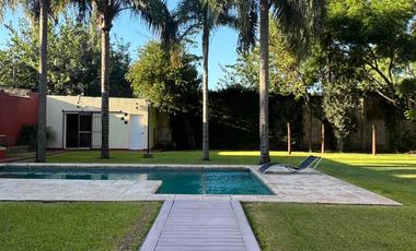 VENTA HERMOSA CASA DE CATEGORÍA, DISEÑO Y CALIDAD SUPERIOR EN SANTO TOMÉ