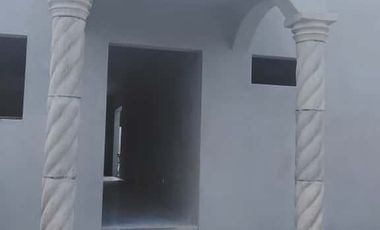 Casa de una planta autosustentable, en oportunidad, paneles solares,