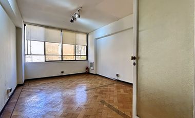 Se Vende Amplio Departamento Clásico, Santiago. Piso Parqué