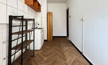 Se Vende Amplio Departamento Clásico, Santiago. Piso Parqué