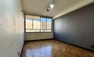 Se Vende Amplio Departamento Clásico, Santiago. Piso Parqué