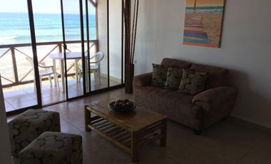 Casa de venta frente al mar en La Entrada