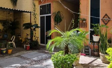 VENTA DE CASA EN PENJAMO.  3 HABITACIONES ( 2 EN PB). ESPACIOS AMPLIOS ZONA CORRAL DE PIEDRA.