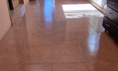 VENTA DE CASA EN PENJAMO.  3 HABITACIONES ( 2 EN PB). ESPACIOS AMPLIOS ZONA CORRAL DE PIEDRA.