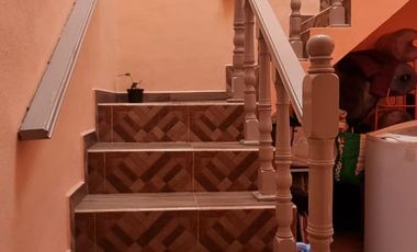 VENTA DE CASA EN PENJAMO.  3 HABITACIONES ( 2 EN PB). ESPACIOS AMPLIOS ZONA CORRAL DE PIEDRA.