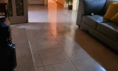 VENTA DE CASA EN PENJAMO.  3 HABITACIONES ( 2 EN PB). ESPACIOS AMPLIOS ZONA CORRAL DE PIEDRA.