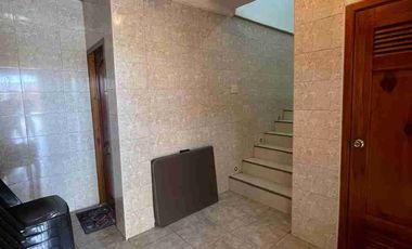 Vendo casa de cuatro dormitorios