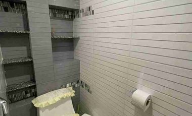 Vendo casa de cuatro dormitorios