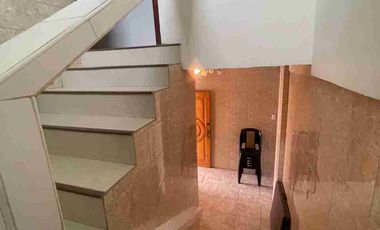 Vendo casa de cuatro dormitorios