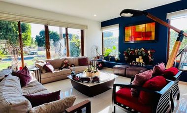 CASA EN RENTA EN METEPEC CON AMPLIO JARDIN