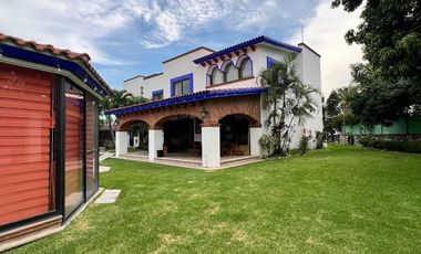 CASA ESTILO MEXICANO EN LOMAS DE COCOYOC