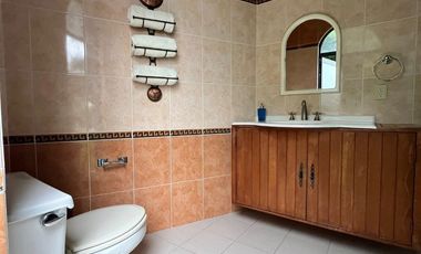 CASA ESTILO MEXICANO EN LOMAS DE COCOYOC