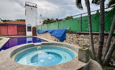 CASA ESTILO MEXICANO EN LOMAS DE COCOYOC