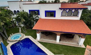CASA ESTILO MEXICANO EN LOMAS DE COCOYOC