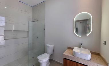 CASA CON RECAMARA EN PB $3'920,000.00  🌎Zona Residencial lomas de la rioja