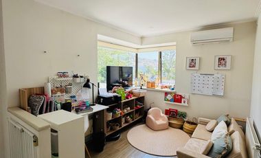 VENTA CASA CHAMISERO, CERCANA A COLEGIO ALIANZA FRANCESA Y AUTOPISTA NOR ORIENTE