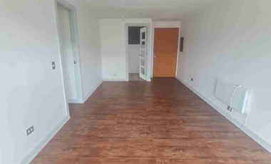 Arriendo de departamento tres dormitorios.