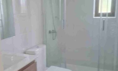 Arriendo de departamento tres dormitorios.