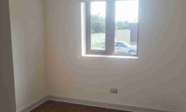 Arriendo de departamento tres dormitorios.