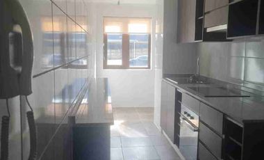 Arriendo de departamento tres dormitorios.