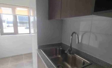 Arriendo de departamento tres dormitorios.