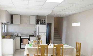 VENTA HERMOSA CASA QUINTA MODERNA EN SAUCE VIEJO