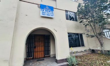 VENTA DE CASA COMO TERRENO- SAN ISIDRO