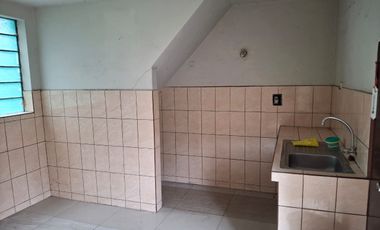 VENTA DE CASA COMO TERRENO- SAN ISIDRO