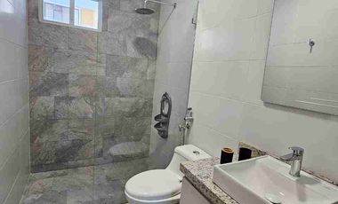 HERMOSA SUITE DE ALQUILER KM 2.5 VÍA SAMBORONDÓN - URB SAN BERNARDO 3.