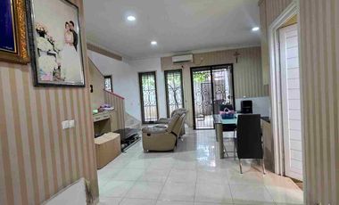 dijual rumah alsut