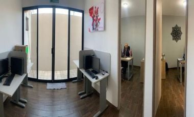 RENTA EDIFICIO COMERCIAL CON SALÓN DE CAPACITACIONES EN COLINAS DEL CIMATARIO, QRO. VR14A