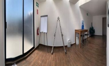 RENTA EDIFICIO COMERCIAL CON SALÓN DE CAPACITACIONES EN COLINAS DEL CIMATARIO, QRO. VR14A