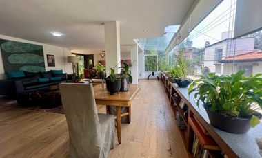 En venta, casa en Lomas Altas, Miguel Hidalgo, Ciudad de México