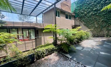 En venta, casa en Lomas Altas, Miguel Hidalgo, Ciudad de México