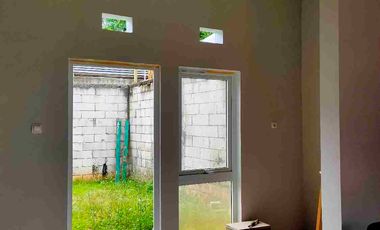 Rumah Cluster Hanya 5 Menit ke Pintu Tol Sadang