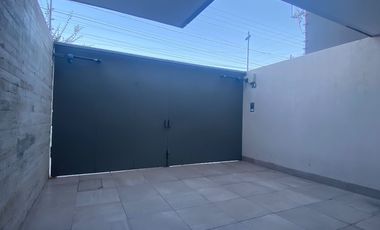 Casa moderna en renta en La Arbide