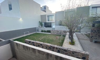 Casa moderna en renta en La Arbide