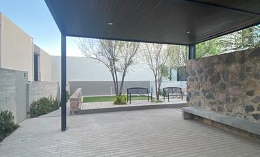 Casa moderna en renta en La Arbide