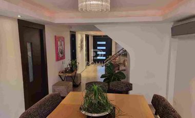 VENTA CASA- EXCELENTES ACABADOS