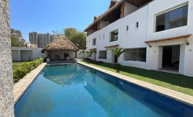 HERMOSA VILLA RESIDENCIAL EN PREVENTA CON ACABADOS DE LUJO