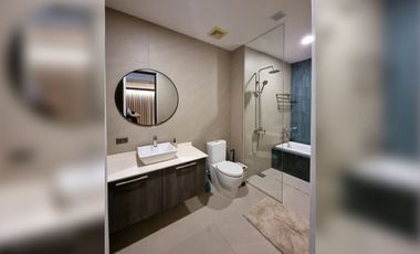 Grand Veranda a Stylish Condo with Breathtaking Balcony Views