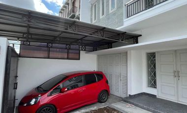 Dikontrakan Rumah 2 Lantai di Tengah Kota Jogja Kondisi Bagus