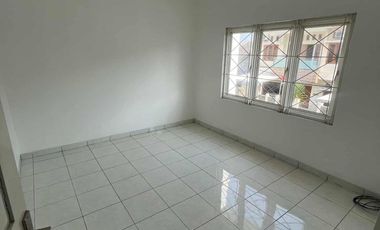 Dikontrakan Rumah 2 Lantai di Tengah Kota Jogja Kondisi Bagus