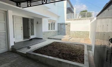 Dikontrakan Rumah 2 Lantai di Tengah Kota Jogja Kondisi Bagus
