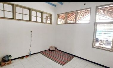 Rumah Disewakan Gayung Sari Barat Area Masjid Agung SBY Selatan