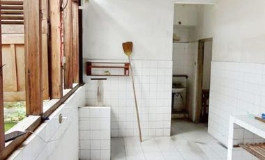 Rumah Disewakan Gayung Sari Barat Area Masjid Agung SBY Selatan