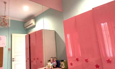 Rumah Green Lake Dijual Harga Murah Siap Huni 2 Lantai Furnished Jakarta Barat