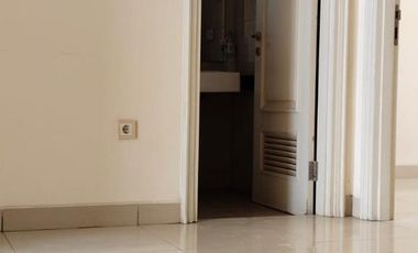 Rumah Green Lake Hook DiJual/Disewa Harga Murah Siap Huni Sudah Renovasi Jakarta Barat