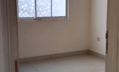 Rumah Green Lake Hook DiJual/Disewa Harga Murah Siap Huni Sudah Renovasi Jakarta Barat