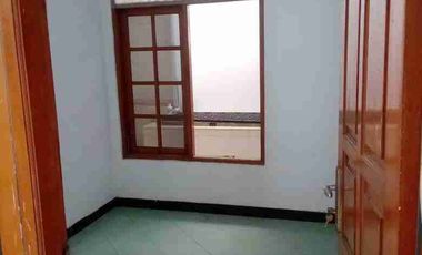 Rumah 2 1/2 Lantai di Pondok Kelapa Jakarta Timur